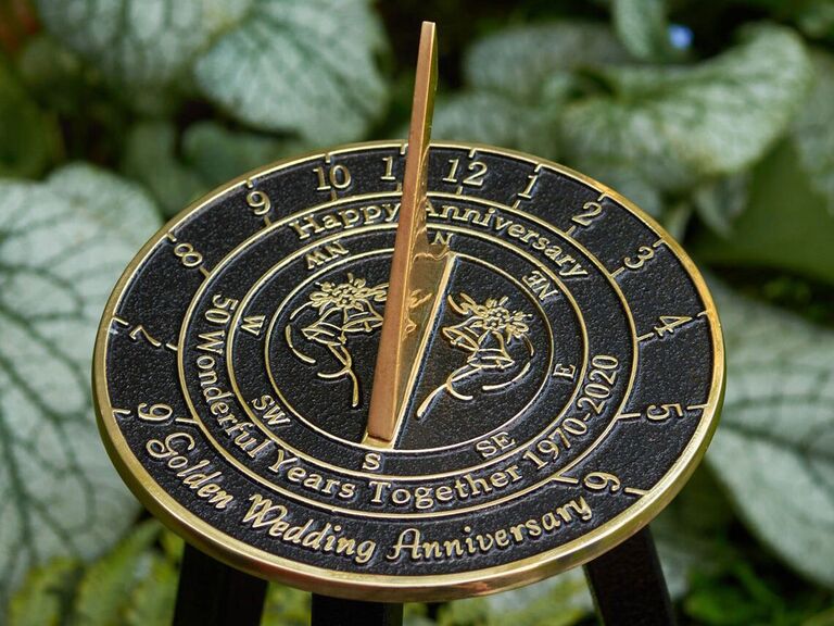 elegant sundial gift for your parents' anniversary