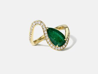Emerald engagement ring by KatKim. 