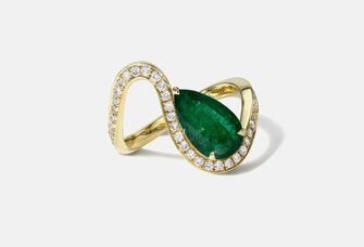 Emerald engagement ring by KatKim. 