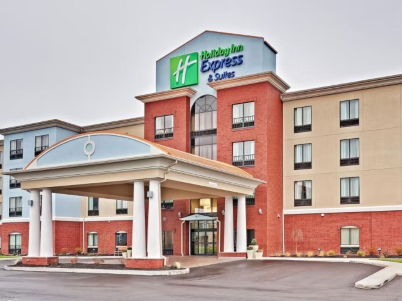 Picture of Holiday Inn Express & Suites New Philadelphia, an IHG Hotel