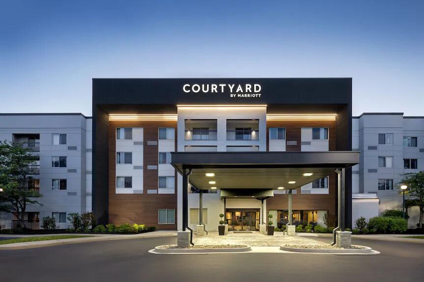 Picture of Courtyard by Marriott Edison Woodbridge