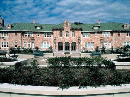 Picture of The Pink Palace Museum & Planetarium