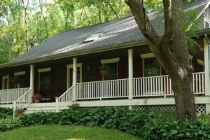 Picture of Pine Hollow Inn