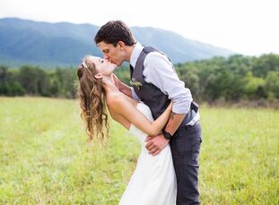 Erin Morgan (22 and a higher development educator) and Michael Hunter (24, and a retailer) held their wedding on private property in the Smoky Mountai