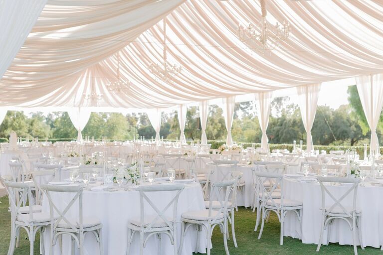 50 White Wedding Ideas for a Monochromatic Vibe