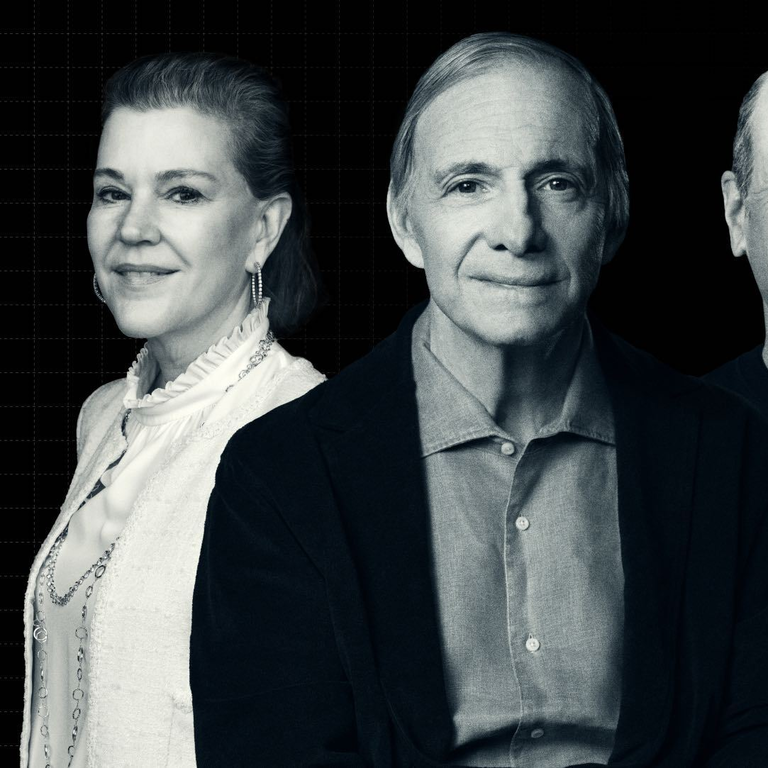 Virtual subscription to Masterclass for your parents' 50th wedding anniversary gift ideas