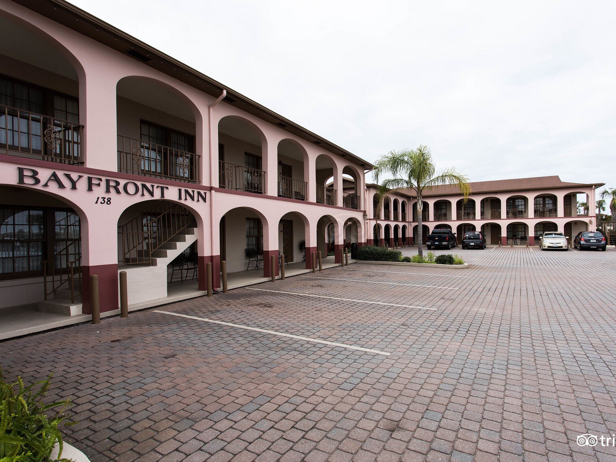 Picture of Bayfront Inn