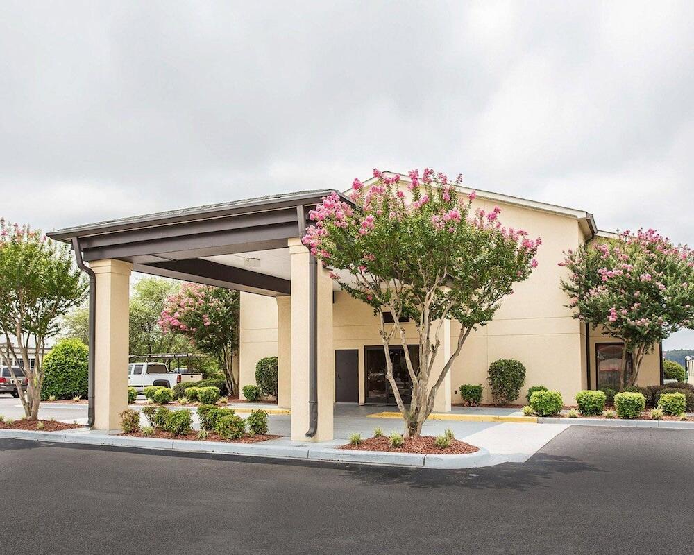 Picture of Quality Inn Mullins 