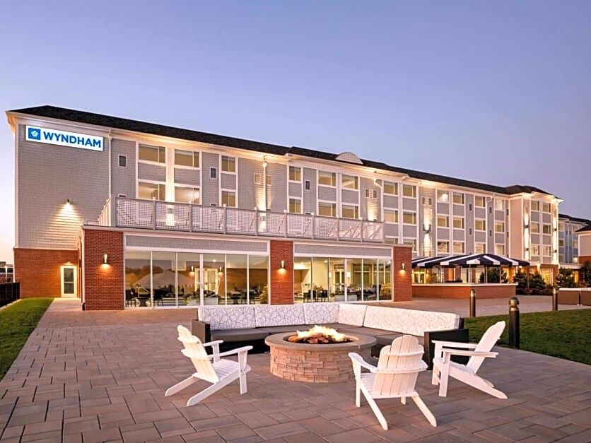 Picture of Wyndham Newport Hotel