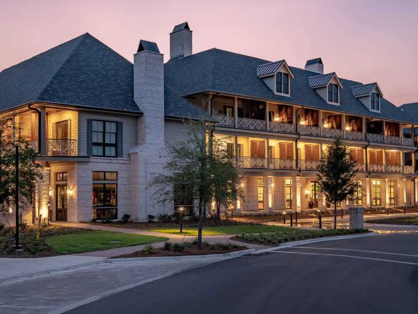 Picture of Camp Creek Inn