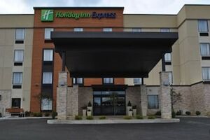 Picture of Holiday Inn Express Salem an IHG Hotel