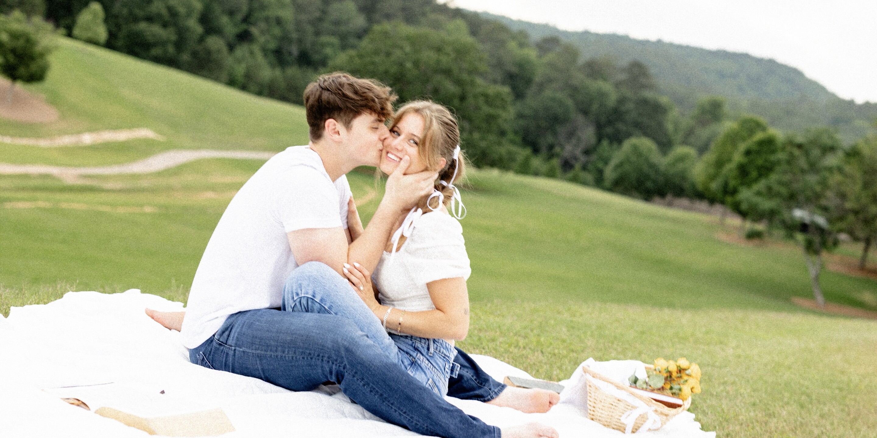 Isabella & Lukas Home Page Banner