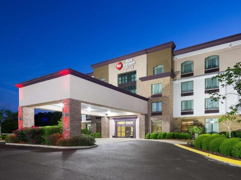 Picture of Best Western Plus Birmingham Inn & Suites