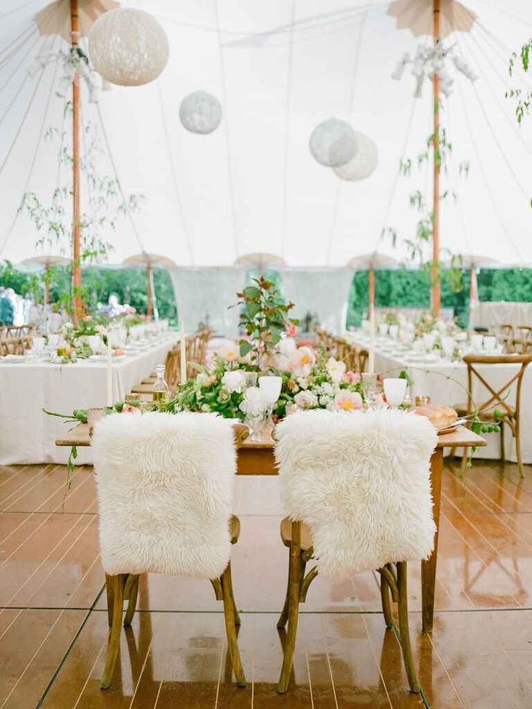 22 Sweetheart Chair Decor Ideas for Your Wedding Reception