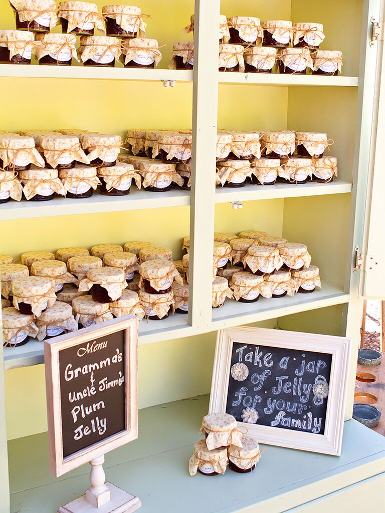 DIY wedding food favor idea