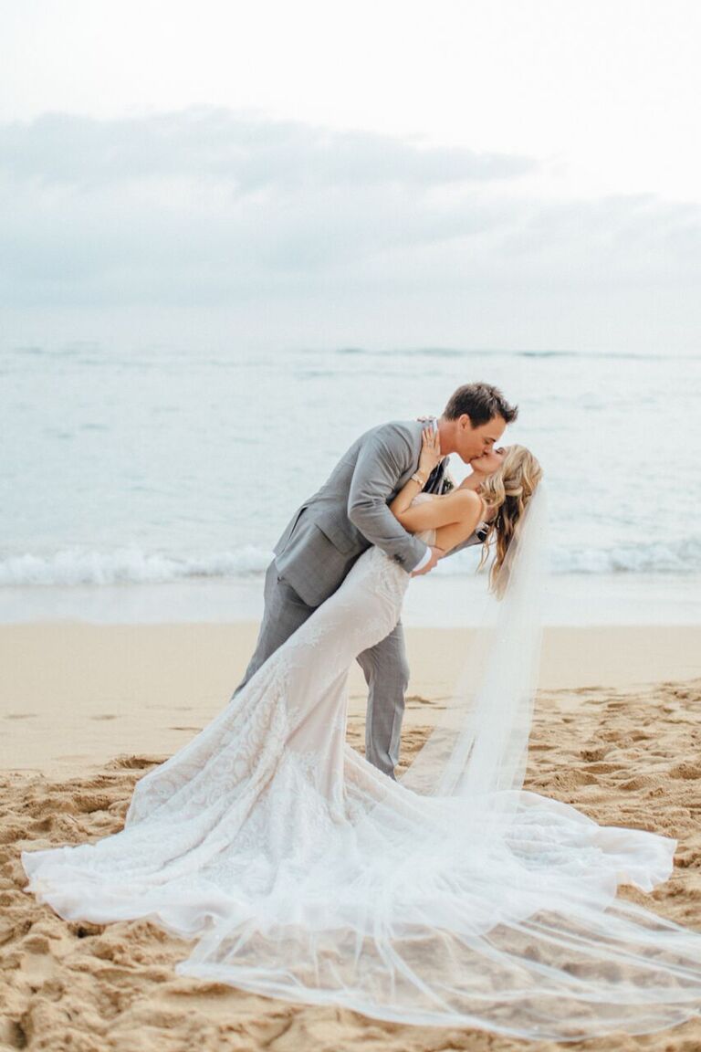 Kelly Kruger and Darin Brooks's wedding in Honolulu, Hawaii