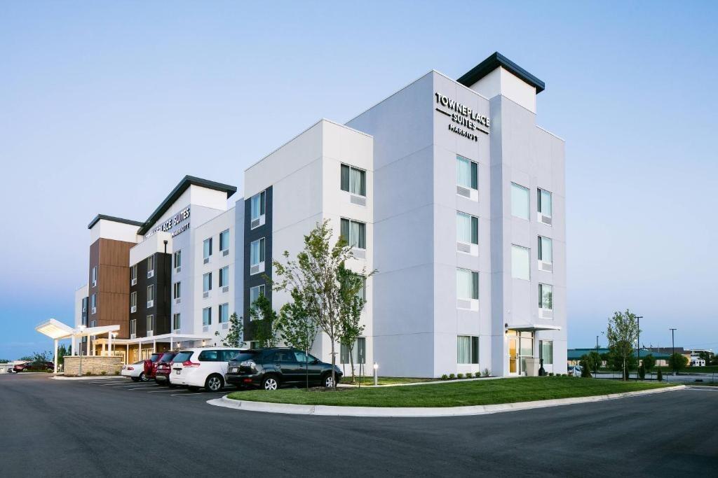 Picture of TownePlace Suites by Marriott Kansas City Airport
