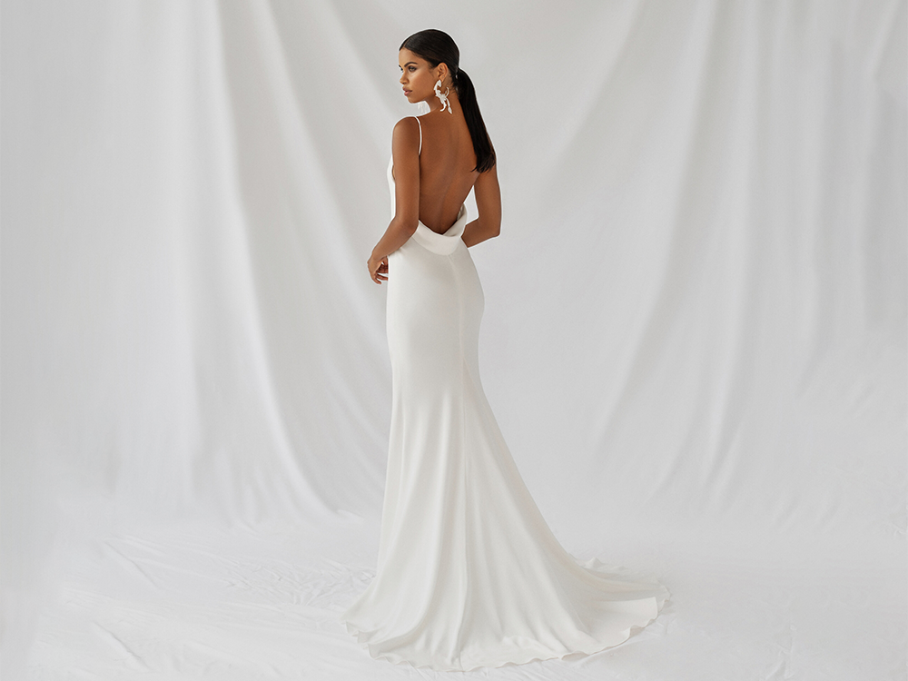 The 22 Cowl Back Wedding Dresses You Have to See