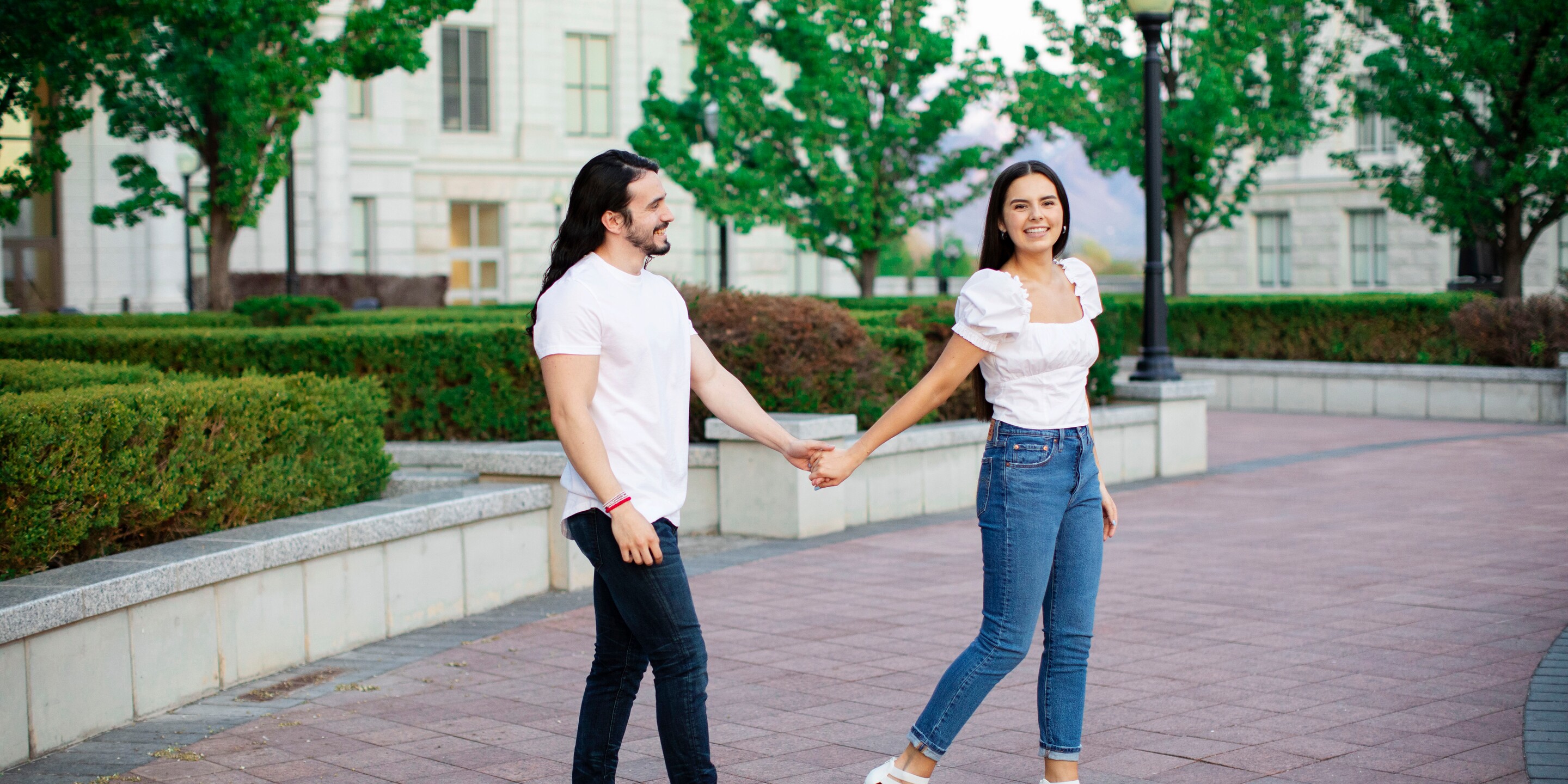 Alyssa & Guillermo Home Page Banner