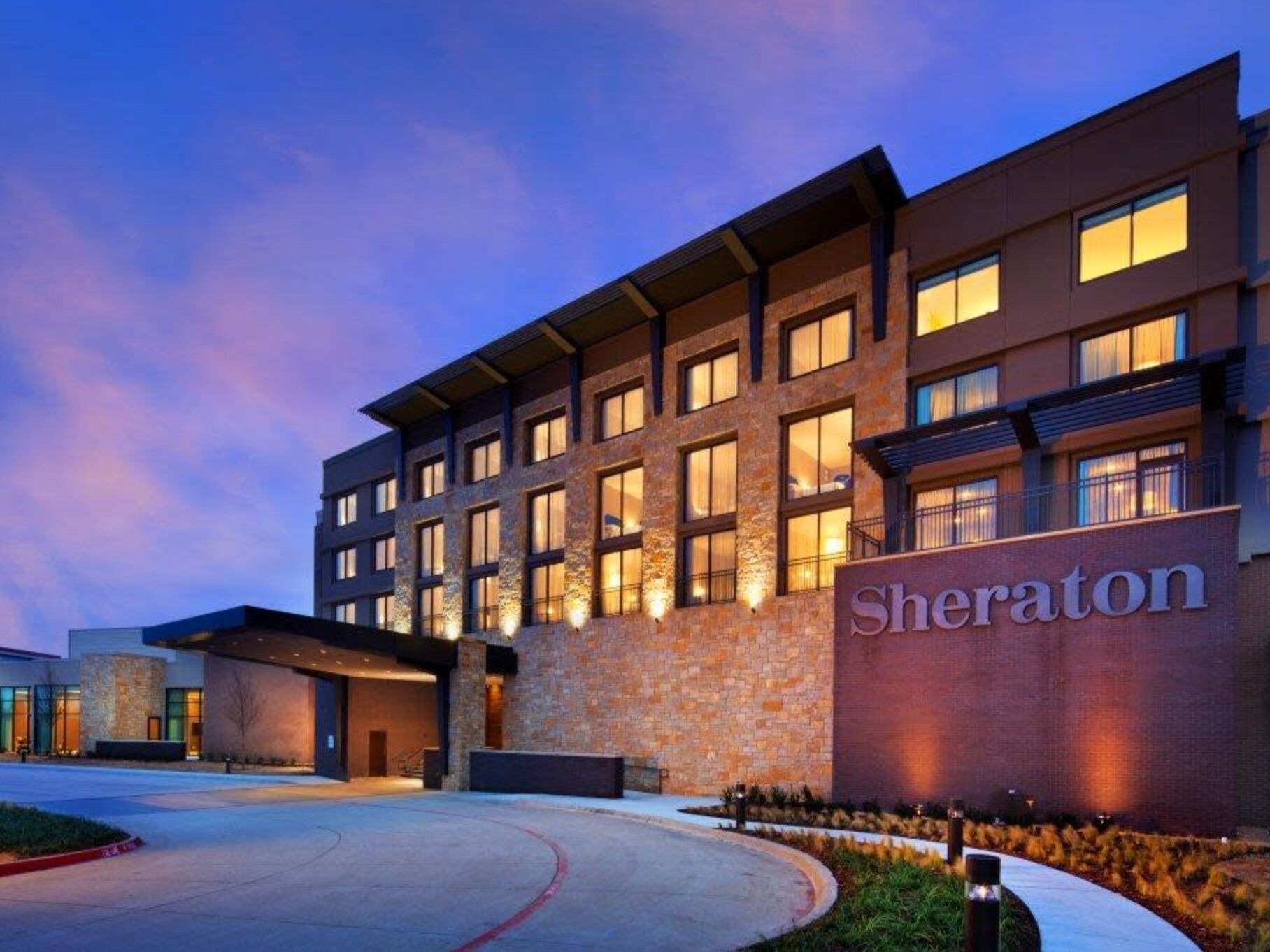 Picture of Sheraton McKinney Hotel