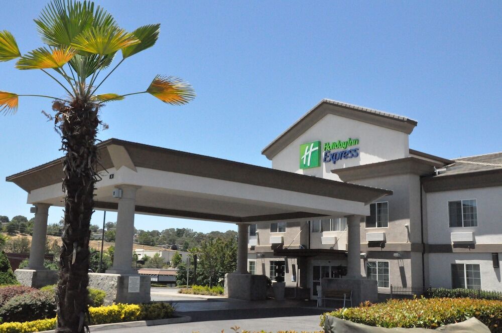 Picture of Holiday Inn Express Hotel & Suites Jackson by IHG