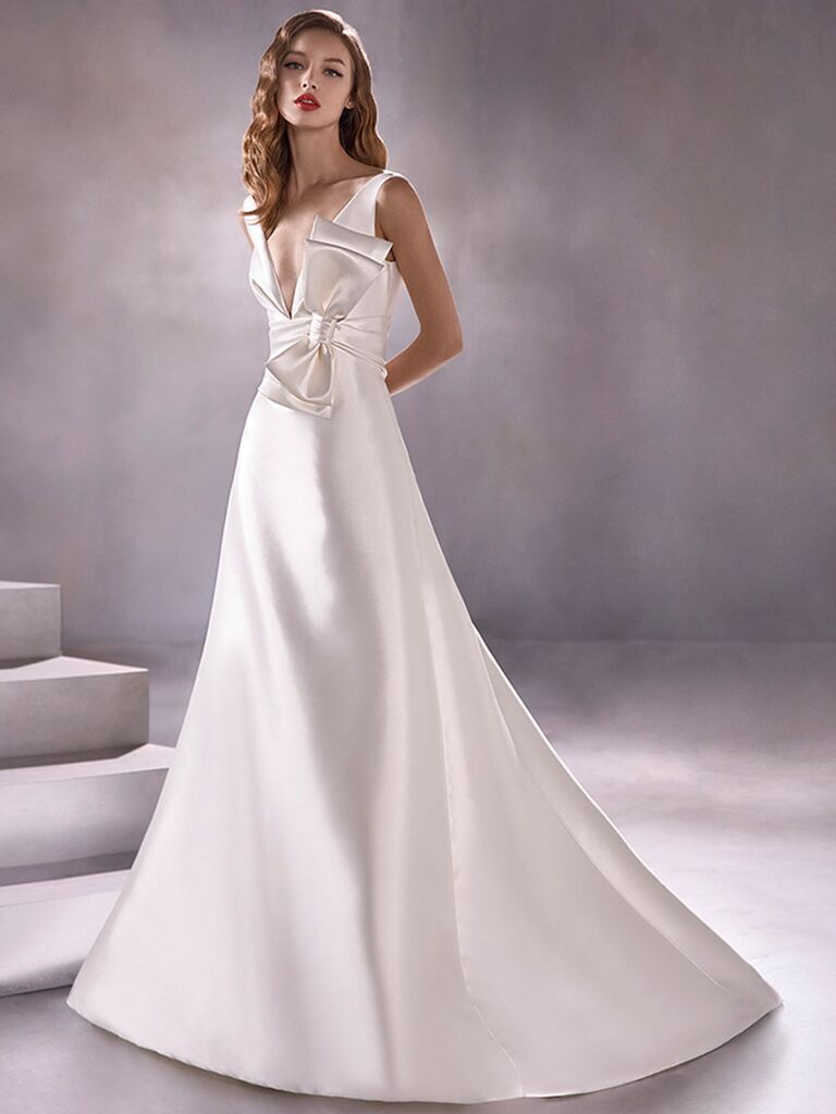 Atelier Provonias wedding dress gown with bow on waist
