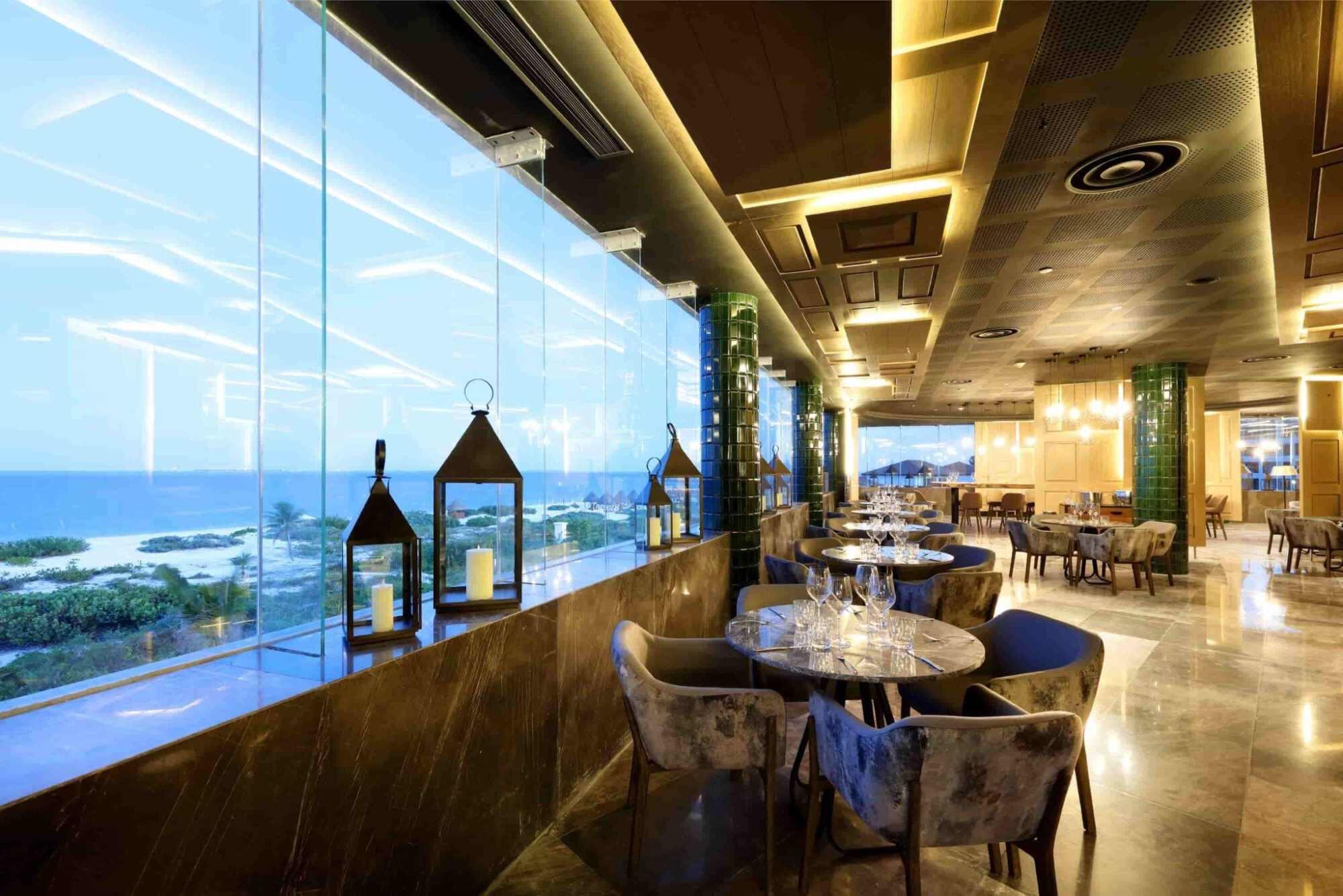 Picture of 30+ Restaurants and Bars