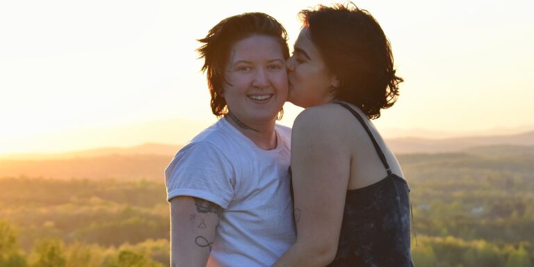 Bri & Bella Home Page Banner