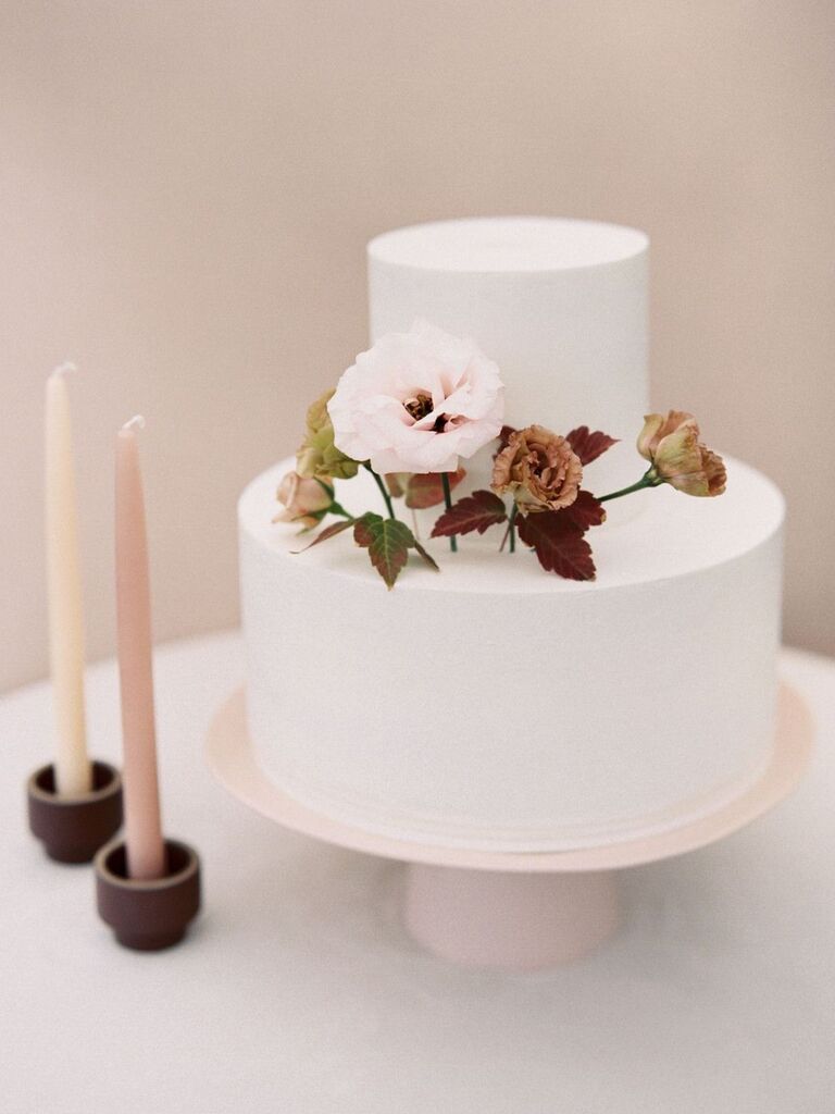 simple rustic wedding cake