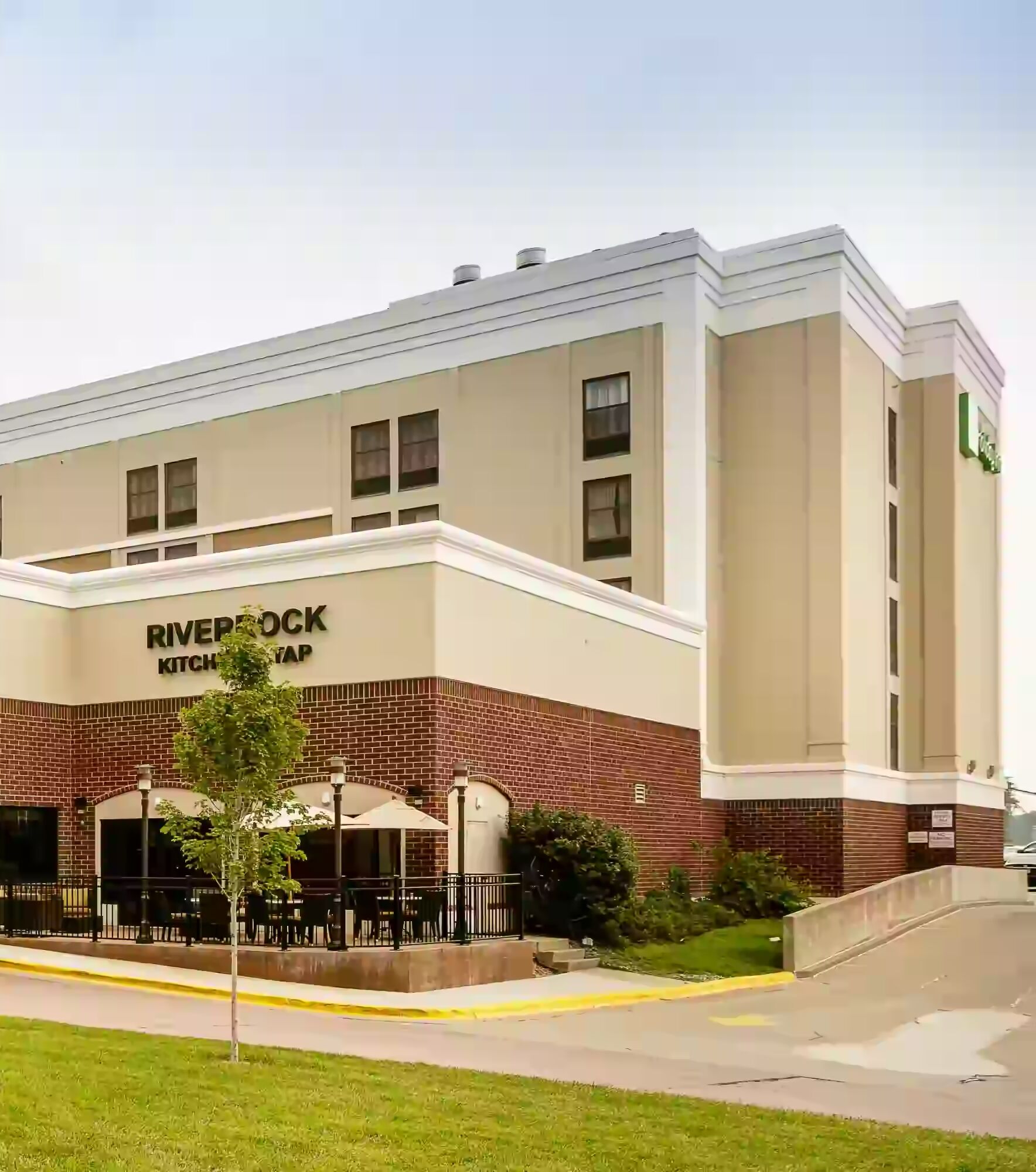 Picture of Holiday Inn Dubuque