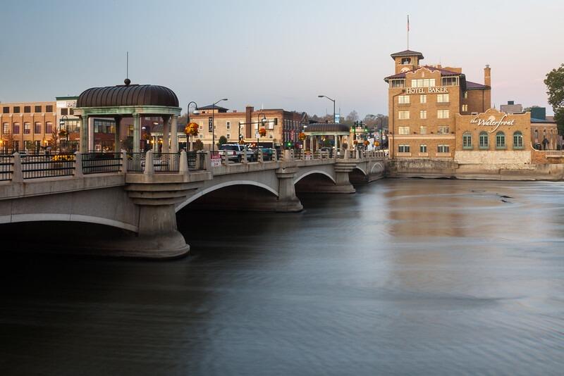 Picture of Stroll the Waterfront 