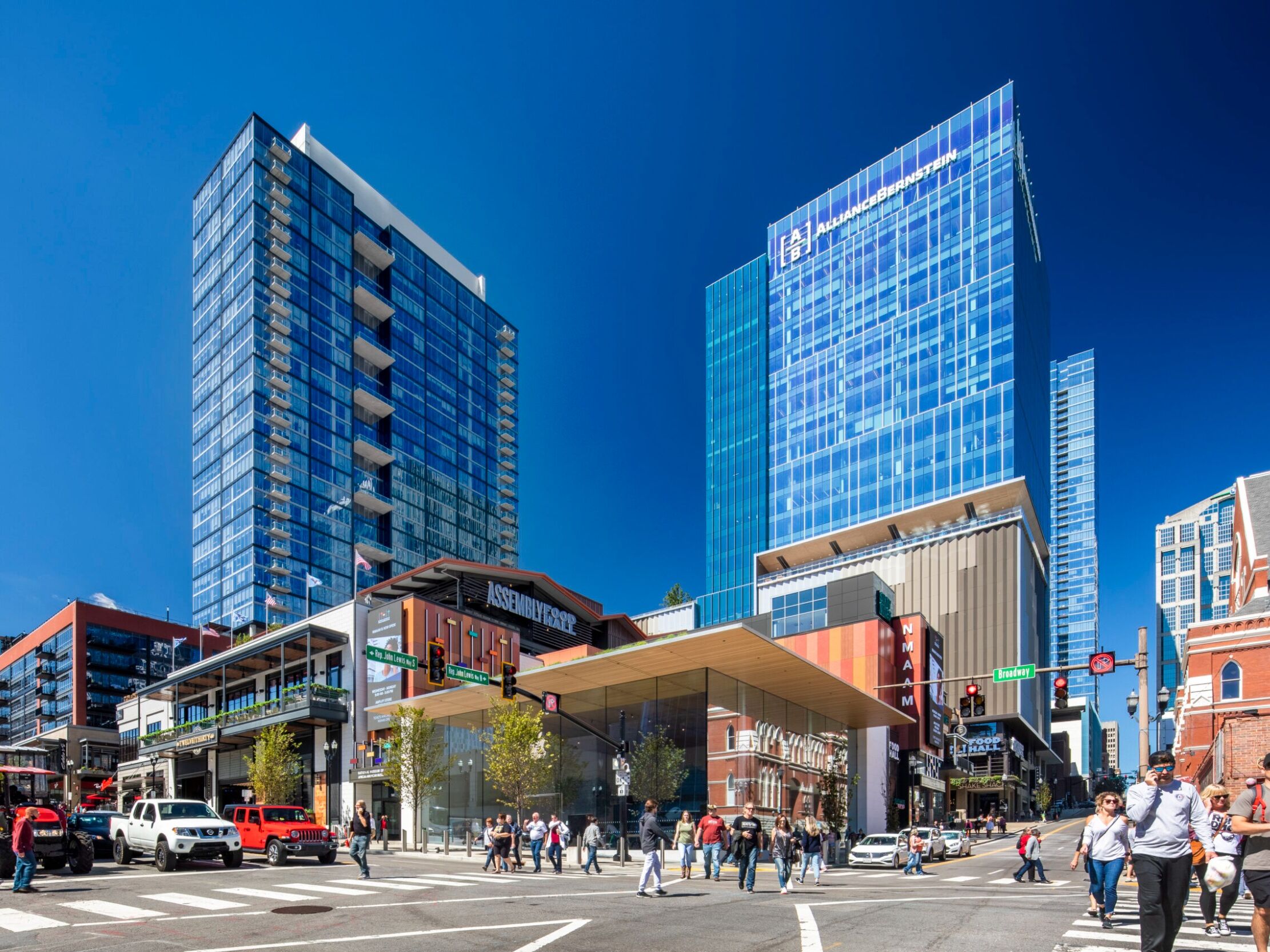 Picture of Fifth + Broadway