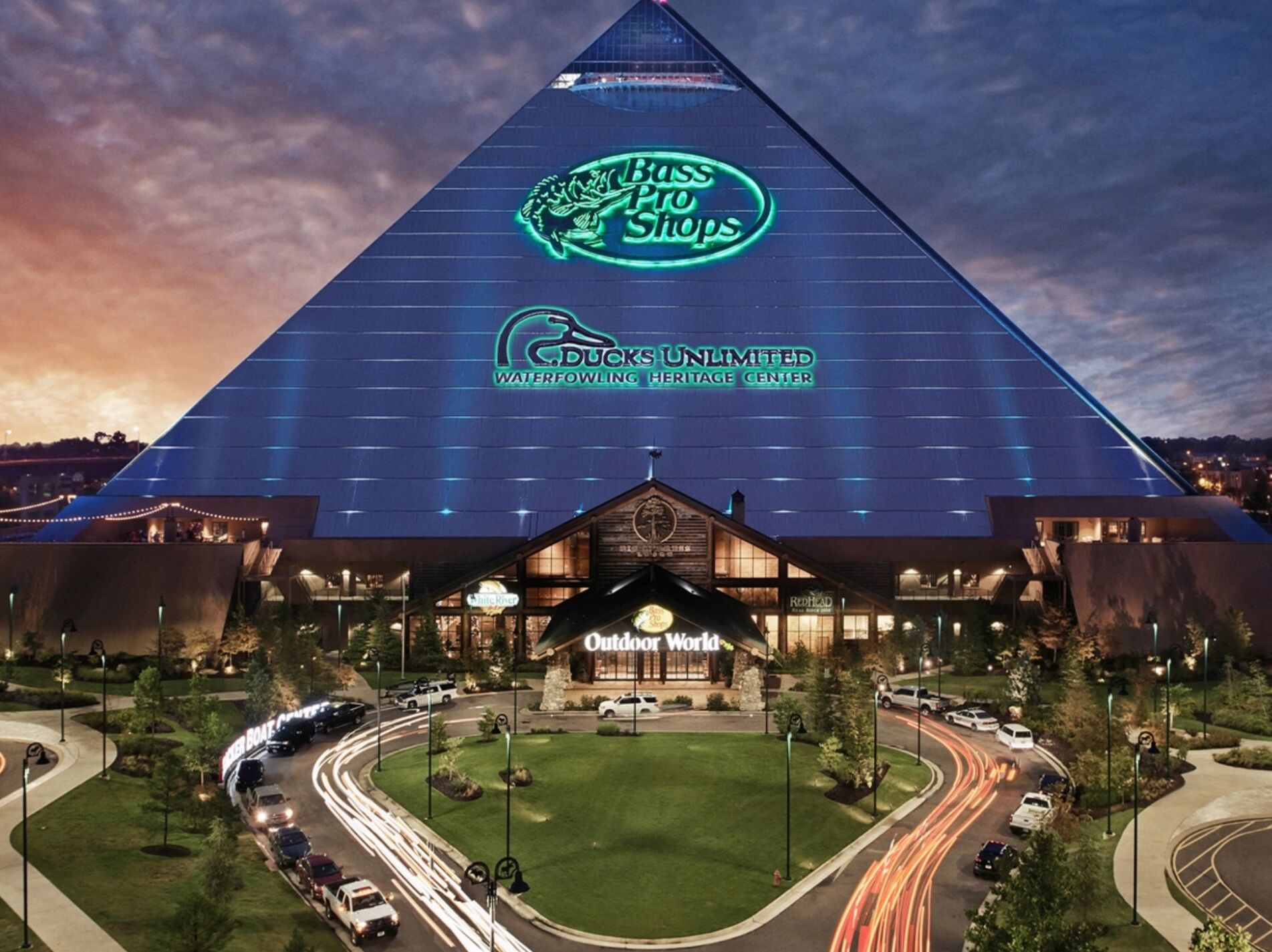 Picture of Bass Pro Shops at the Pyramid
