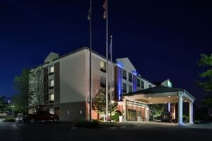 Picture of Holiday Inn Express & Suites New Berlin an IHG Hotel