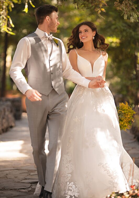 Essense of Australia D2810 Ball Gown Wedding Dress - 3