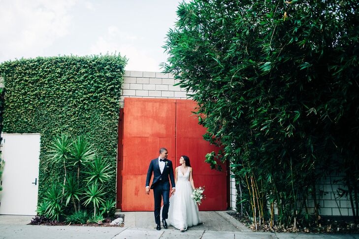 Although Mackenzie	Noda and John Adams didn’t have a theme for their wedding, they planned to throw an “elegant dinner party” with meaningful, persona