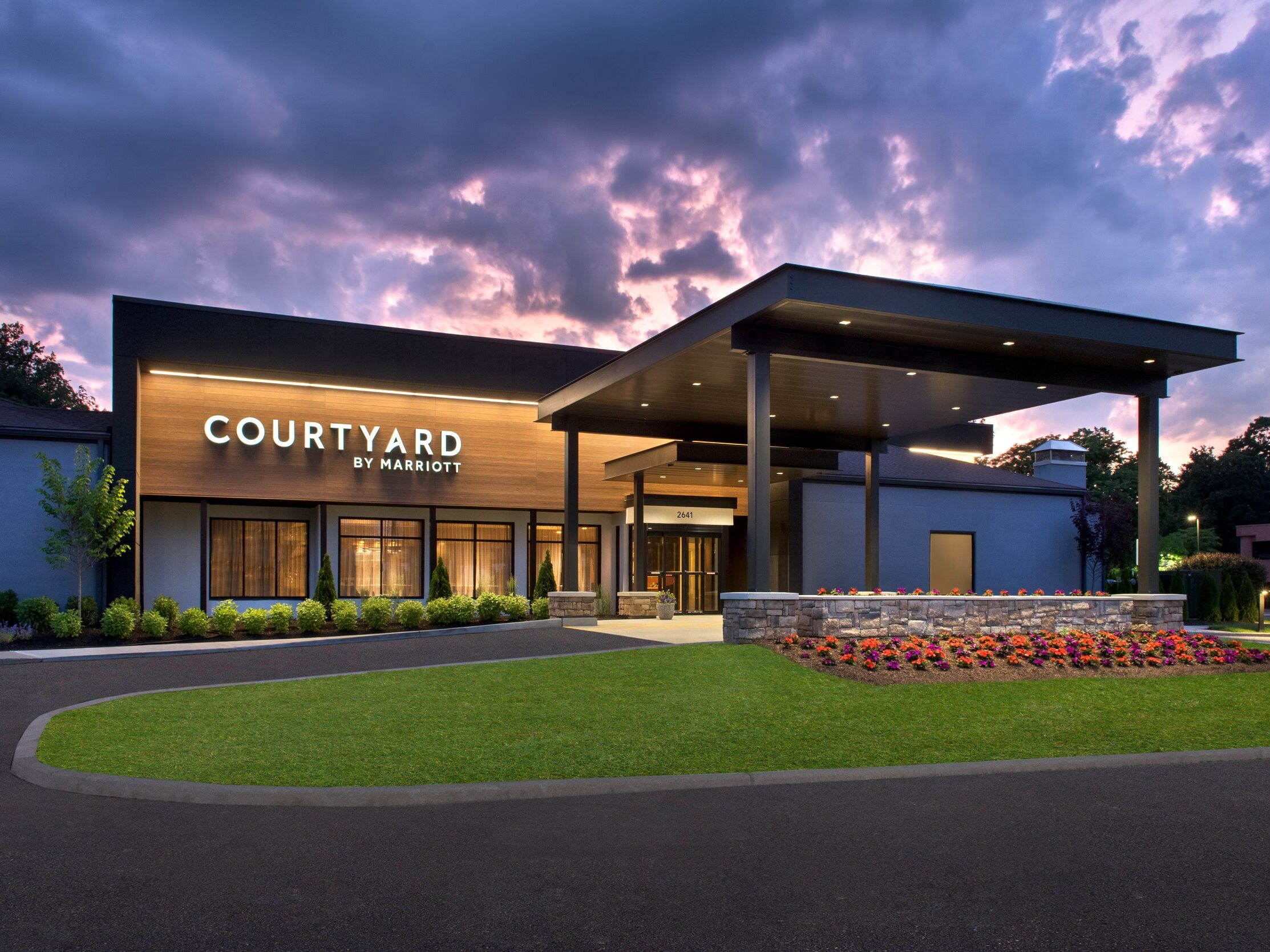 Picture of Courtyard Poughkeepsie