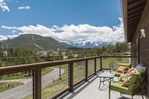 Picture of Coyote Mountain Lodge