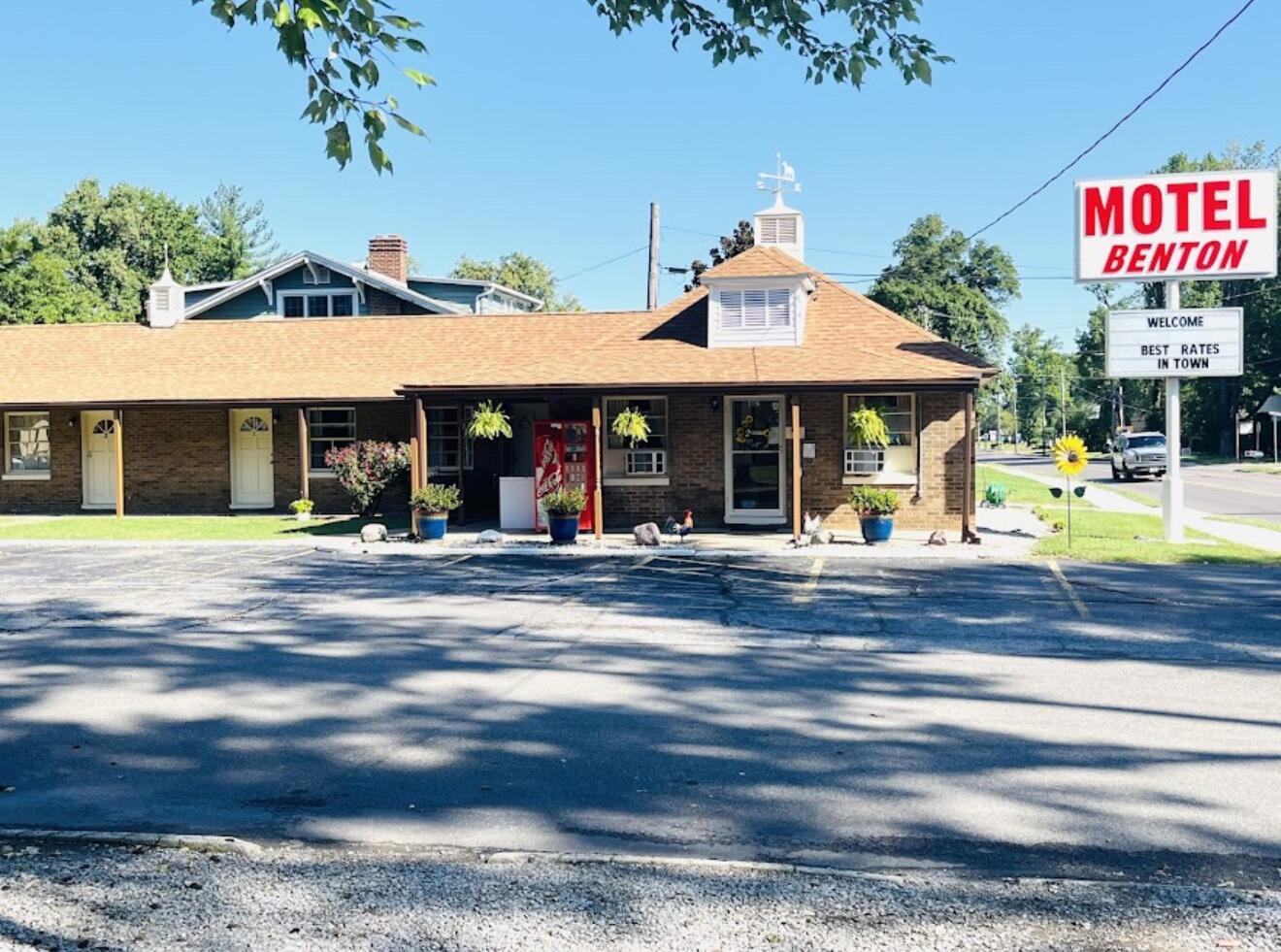 Picture of Benton Motel