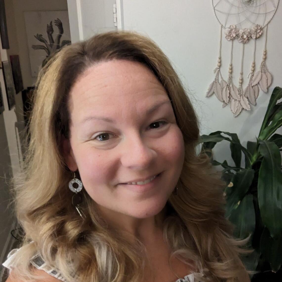 Shannon Santillo-Herbert 