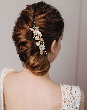 AW Bridal AW BRIDAL Ceramic Flower Bridal Hair Comb Pearl Hair Clip Wedding Hair Pieces for Brides Bridesmaids Hair Accessories (Gold) Gold Pins, Combs + Clip