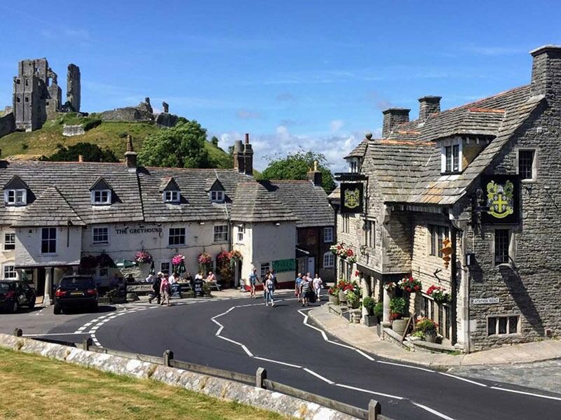 Picture of Corfe Castle
