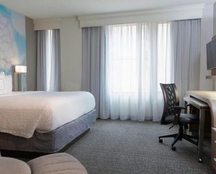 Picture of Courtyard Marriott Downtown Nashville
