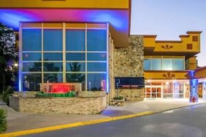 Picture of Clarion Inn & Suites University Center