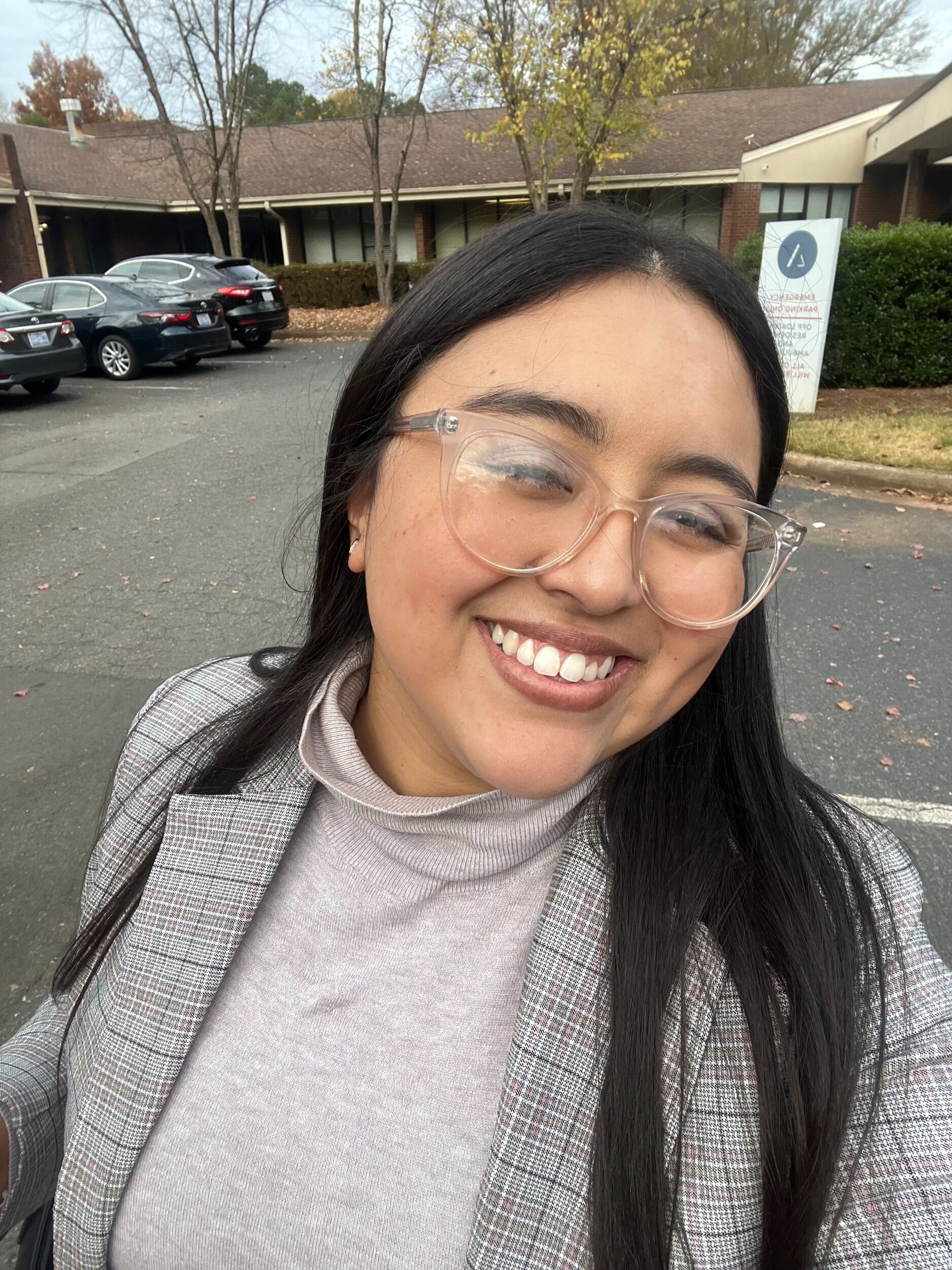 Picture of APRIL FLORES / MAID OF HONOR