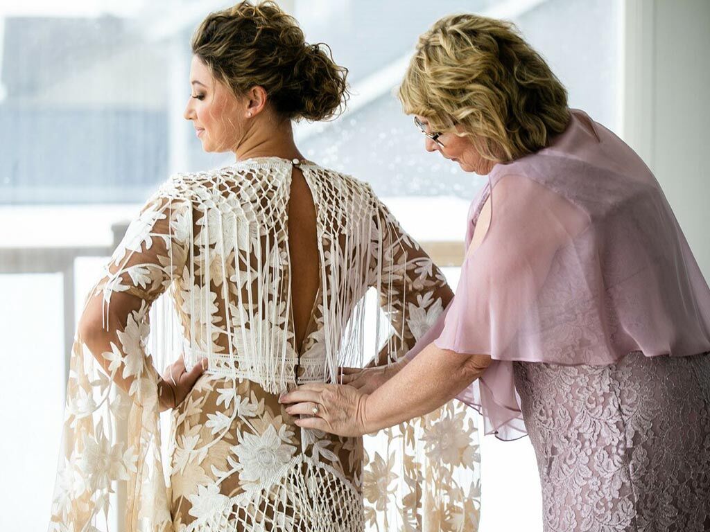  Can Your Mom Be Your Maid of Honor? 