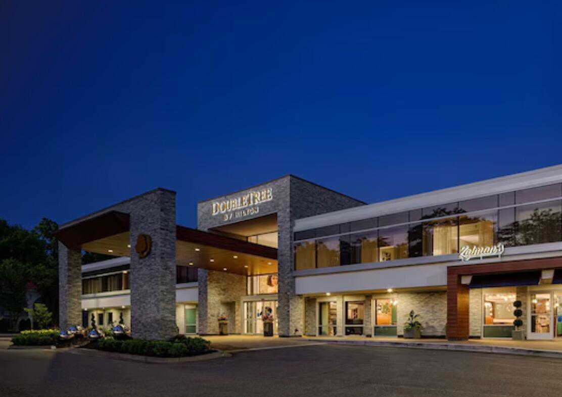 Picture of The Kingsley Bloomfield Hills - a DoubleTree by Hilton