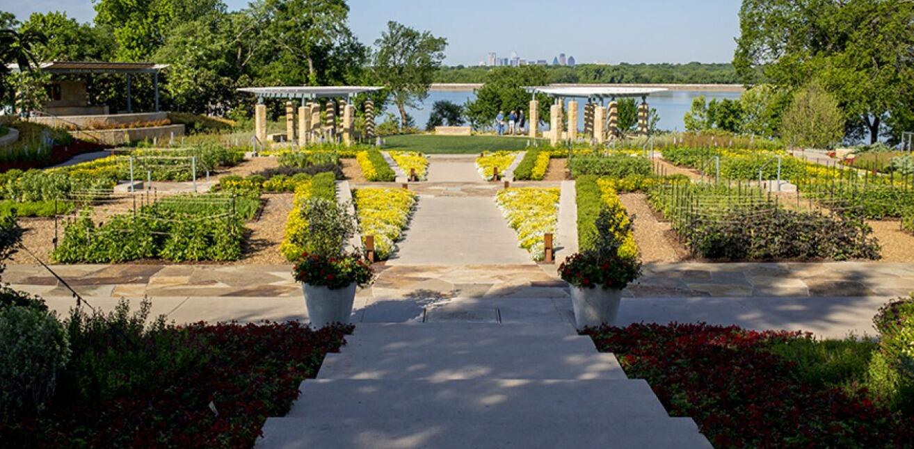 Picture of The Dallas Arboretum and Botanical Garden