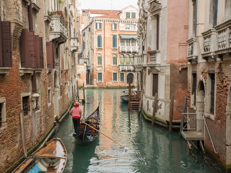 Picture of Explore the city by Gondola