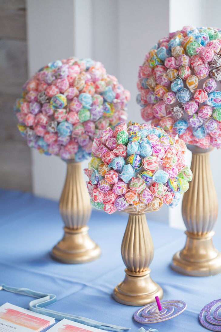 Lollipop Bouquets on Gold Candle Stands